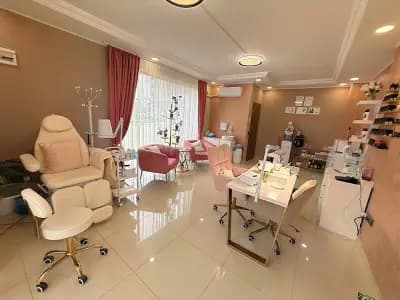 Nails by Goldi