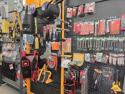 Магазин за строителни материали и железария СТРОЙ ГРУП 777 ЕООД