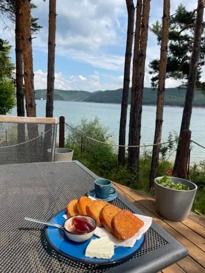 Paradise Bay яз. Искър (+14)
