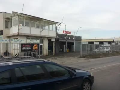 ВИ ЕНД ВИ АВТОЦЕНТЪР