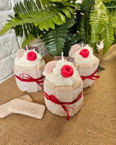 VENTI handmade candles and decorations