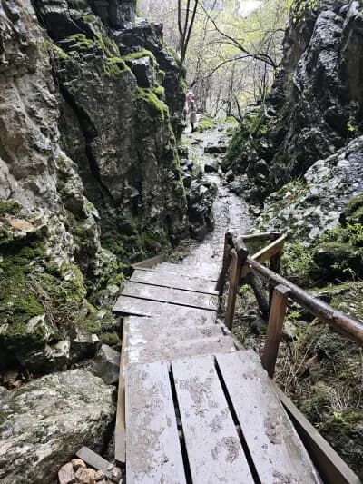 Пещера "Проходна"