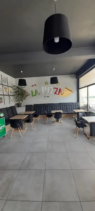 La Pizza - Кърджали