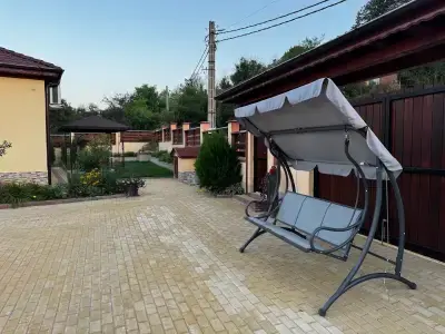 Къща за гости "Арт Оазис"