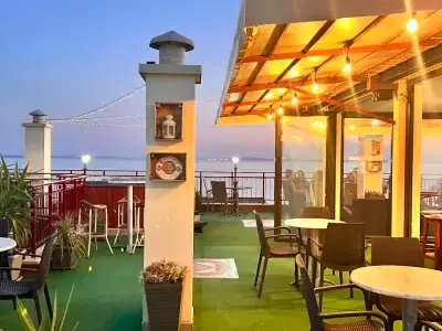 Sky Bar Saint George