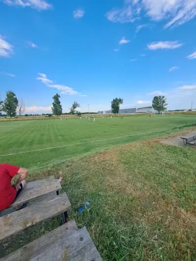 Стадион Царацово