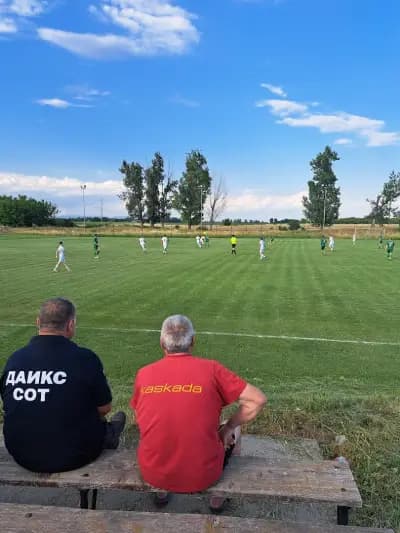 Стадион Царацово