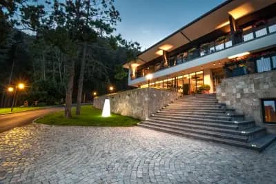 Villa Rossa Luxury & Spa Residence