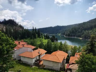 Хотел-ресторант "Тихия кът"