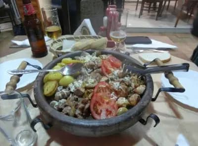 Хотел-ресторант "Тихия кът"