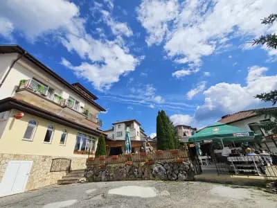 Хотел-ресторант "Тихия кът"