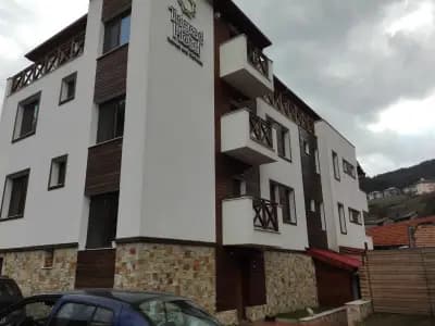 Хотел "Дени", Триград