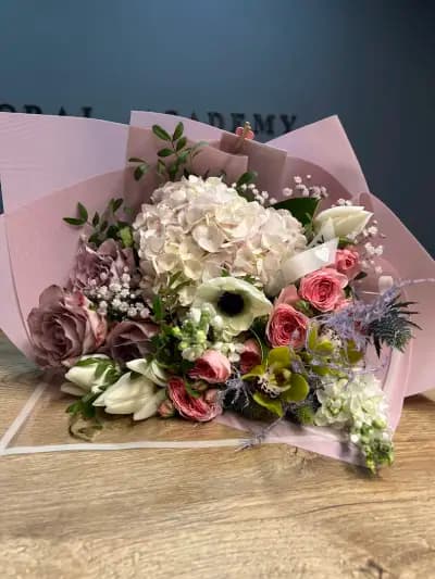 Цветя Floral Academy