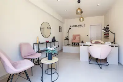 Mademoiselle Nail House