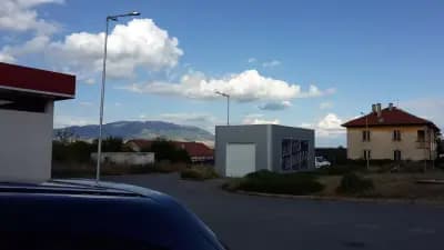 Yug Oil gas station