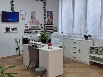 Bori nails