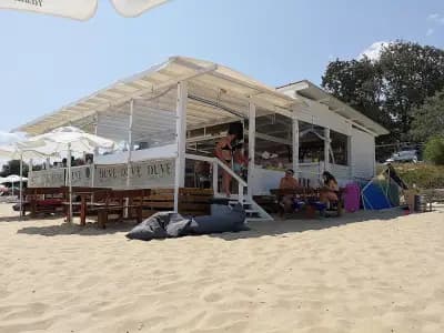 DUVE Fashion Beach Bar