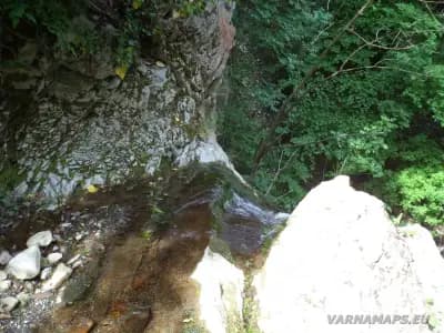 Водопад Куза скока