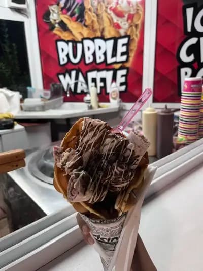 Icecream rolls and bubble waffles