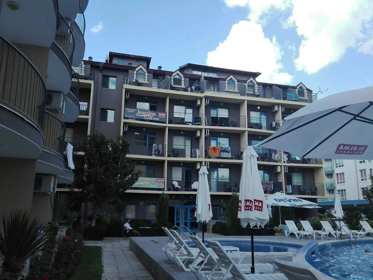 Rose Residence