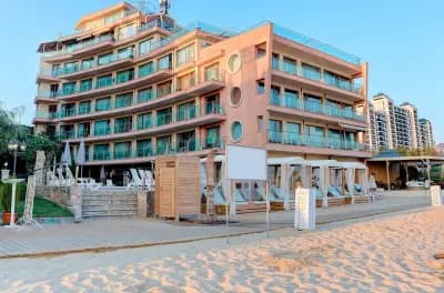 Beachfront Smart Homes by Marty's