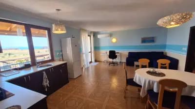 CO CO Coworking & Coliving