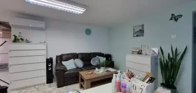 Desi Nail Art Studio