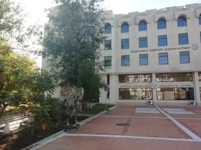 Институт Конфуций към ВТУ "Св. Св. Кирил и Методий"
