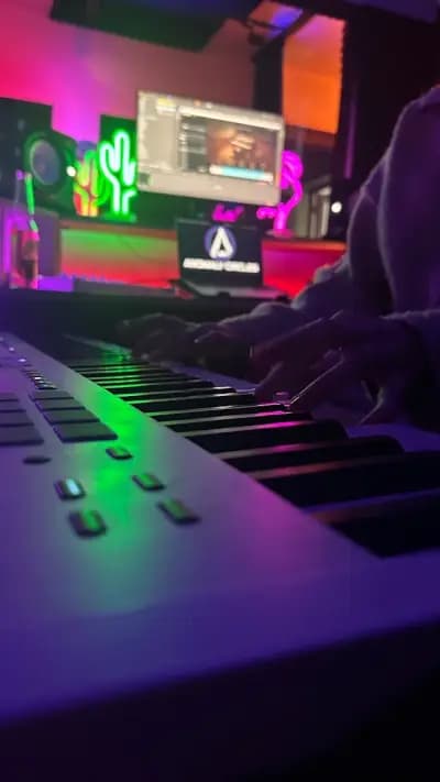 Anomaly Circles - Music Studio