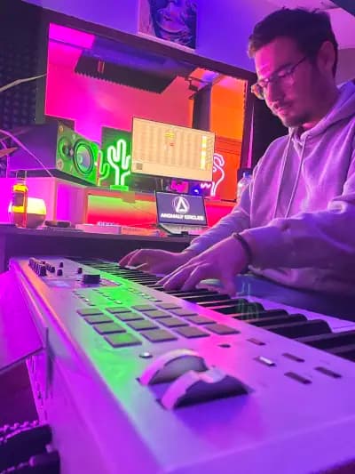 Anomaly Circles - Music Studio