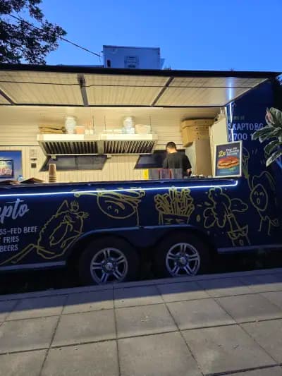 Skapto Studentski - Burgers, Beers & Buddies