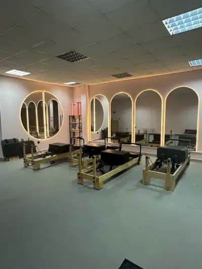 PowerMamaFit Reformer Pilates