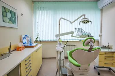 Dentavis Dental Practice - Dr. Dimitar Rochev