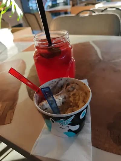 Gelatiamo - Caffe & Dolceria