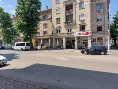 Уеб Брокер