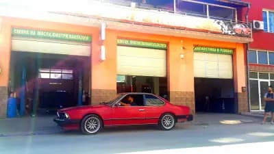 "Автоцентър Стоянови"
