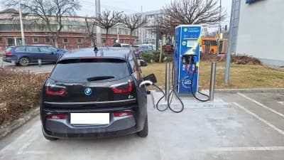 Станция за зареждане EV Point