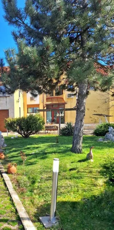 Имението (The Mansion Exclusive Villa)