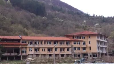 Светещата къща