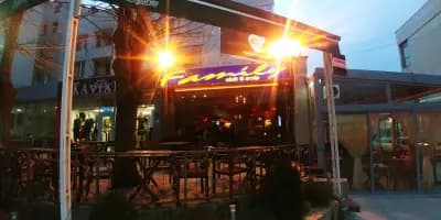 Cafe-Club Family