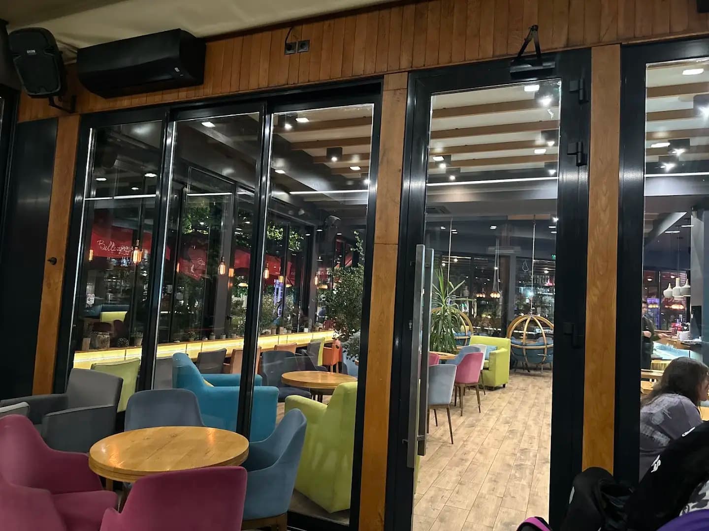 Bellezza cafe bar