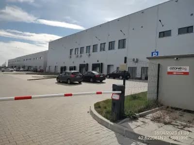 Складова база на Ozone.bg