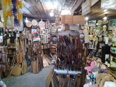Souvenir Shop BOJENCI
