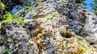 Climbing wall