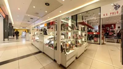Swan Pearls Burgas Plaza booth