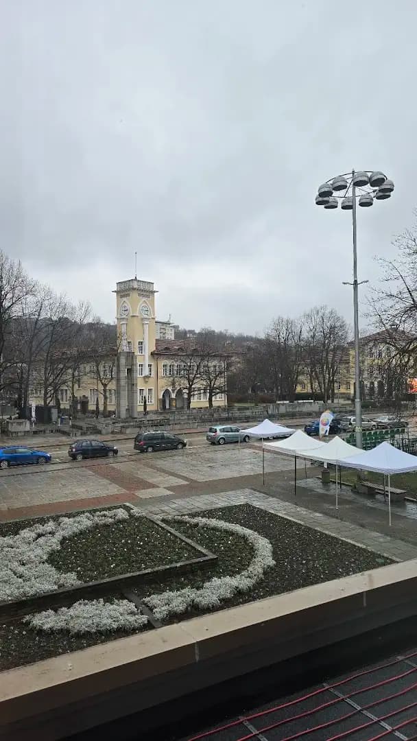 Зала "Възраждане"