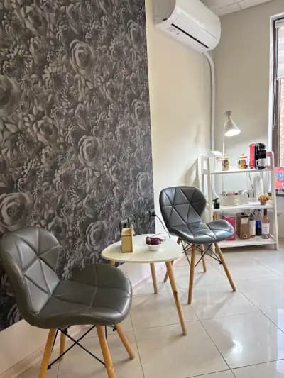 Yamariss Nail room