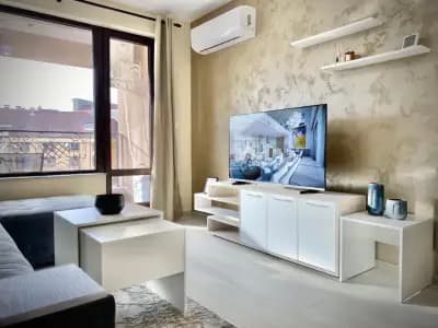 Beautiful & Comfy Apartment for 4 Guest and Free Parking