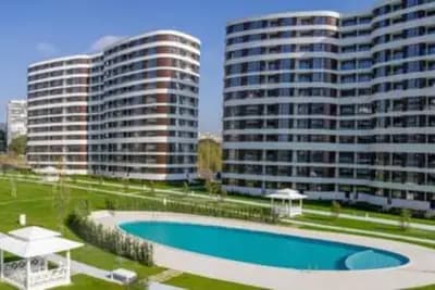 Красив апартамент с целогодишен топъл басейн и джакузи