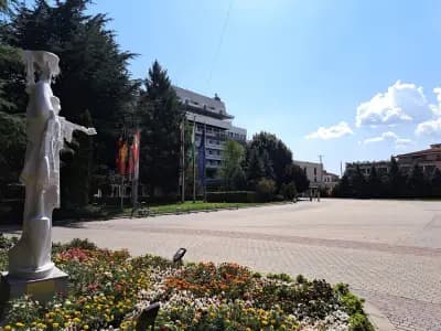 Семеен Хотел РОЗА